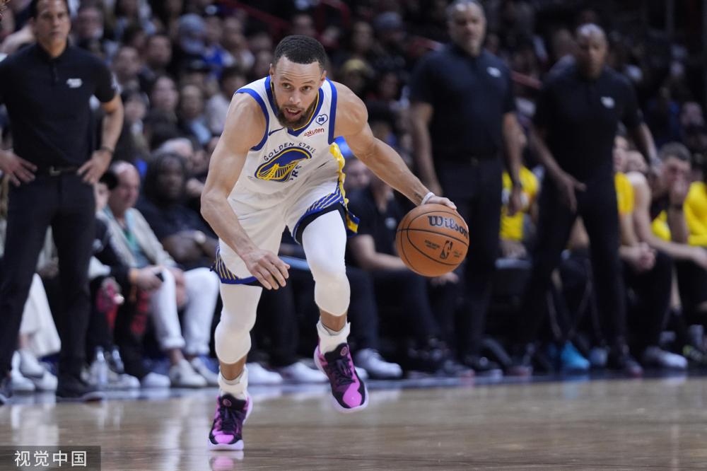 重回“雪飞天” 苏翊鸣单板滑雪大跳台资格赛首跳获88分央视新闻客户端.