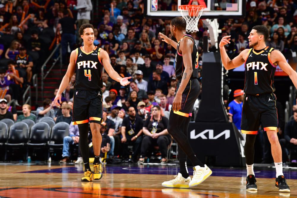 场对阵掘金 场对阵掘金