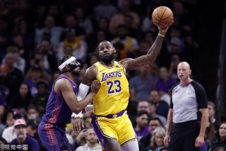 在紧张激烈 在紧张激烈