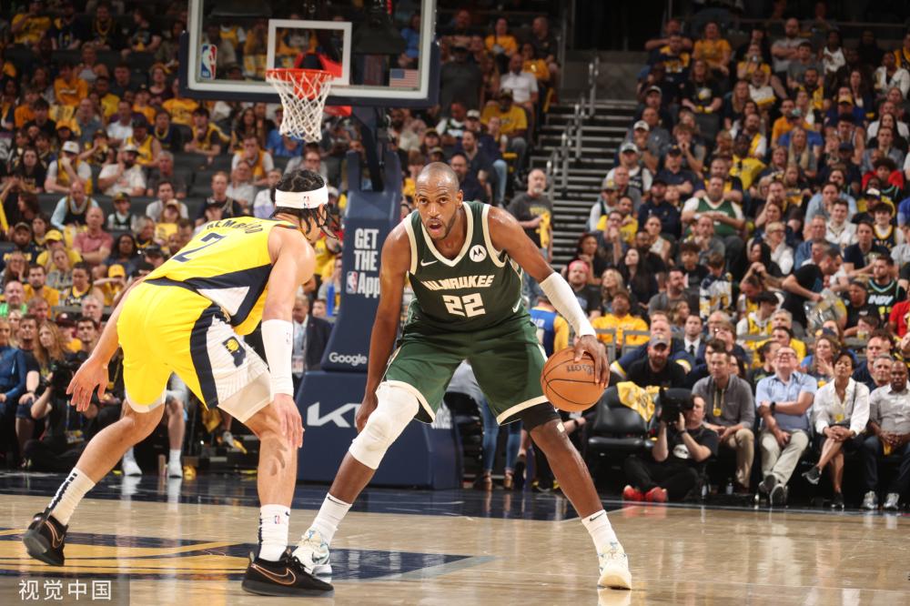 布伦森&布里奇斯首节合计23分，尼克斯首节落后2分